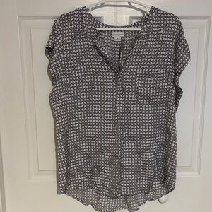 Liz Claiborne Black and White Patterned Blouse